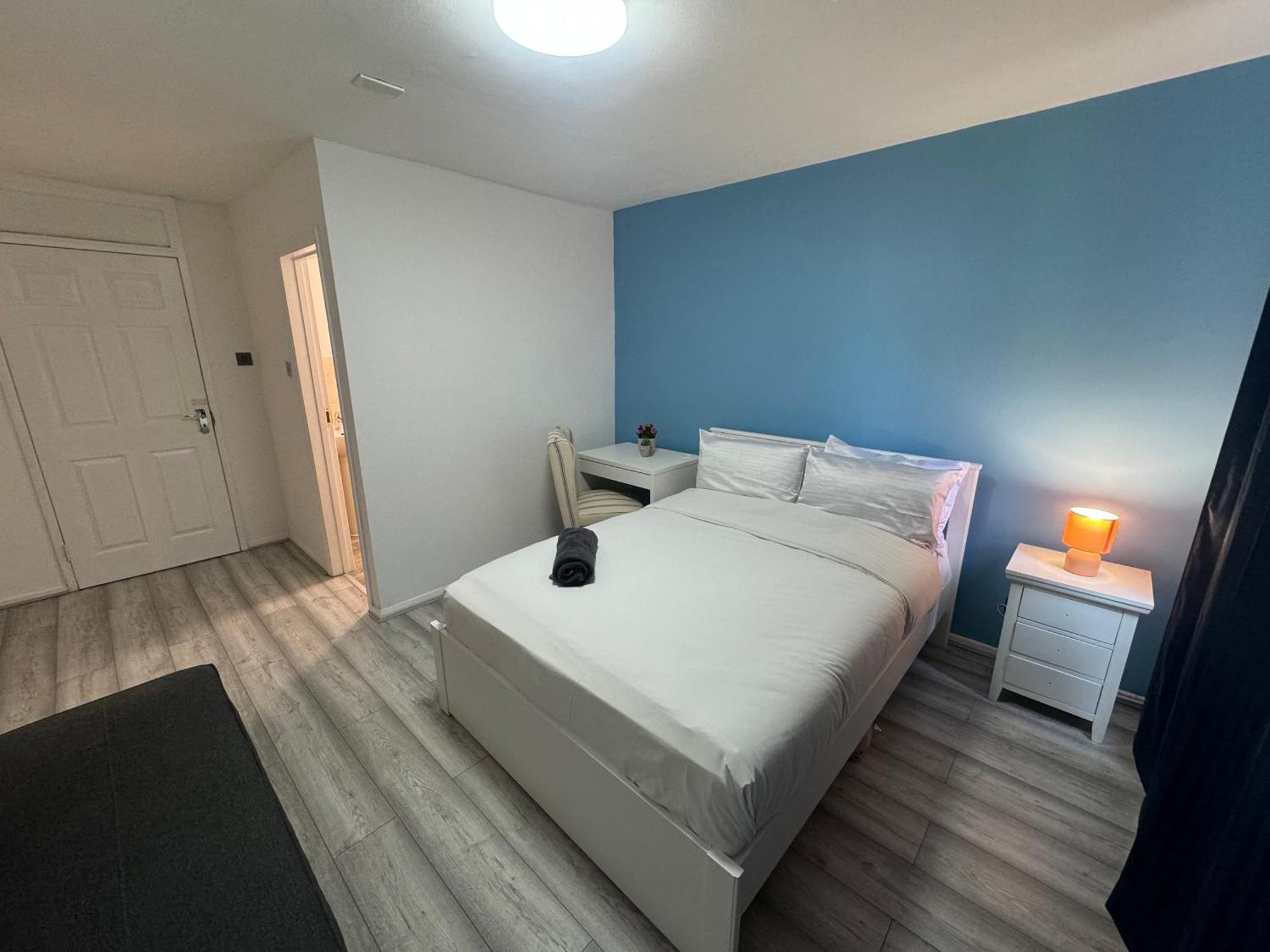 Tottenham Velvet Suites London Exterior photo