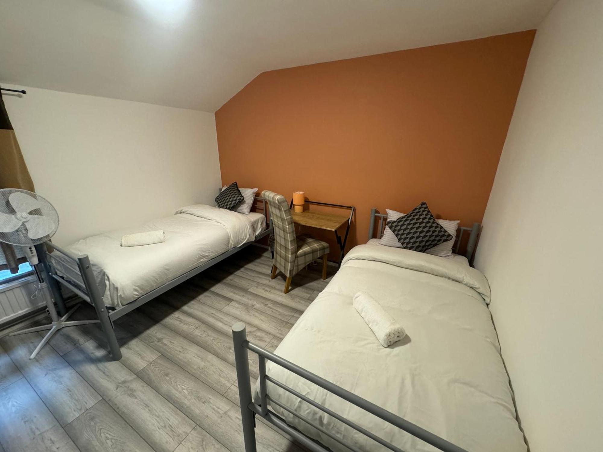 Tottenham Velvet Suites London Exterior photo