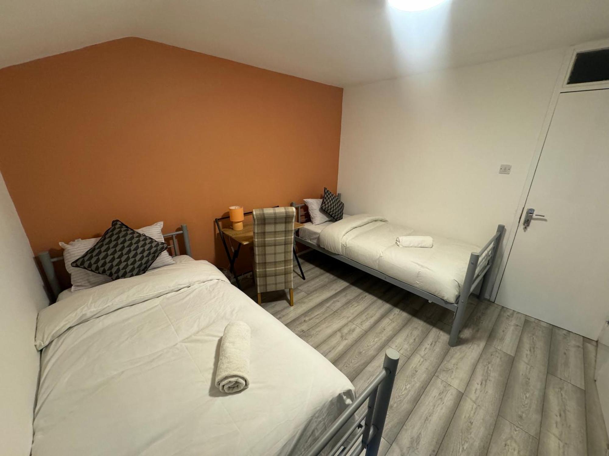 Tottenham Velvet Suites London Exterior photo